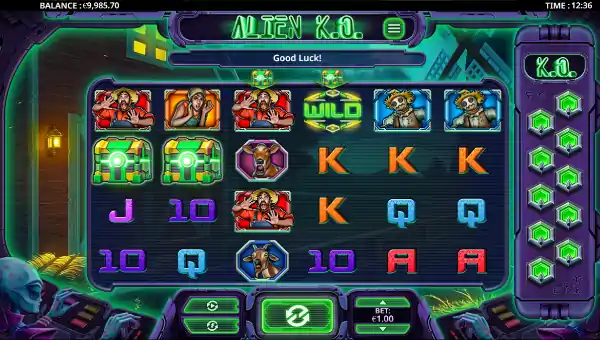 Alien KO base game screenshot showing reels and features