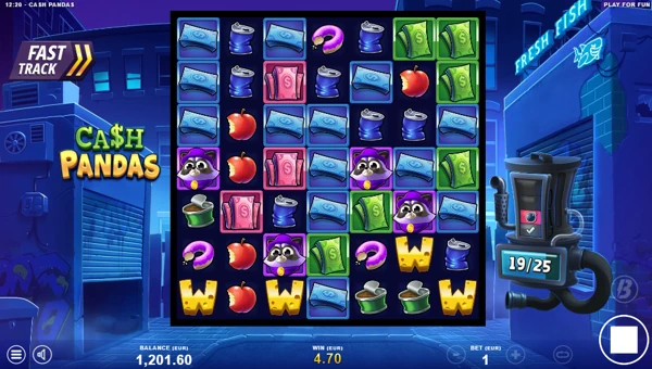 Cash Pandas base game screenshot showing reels and features