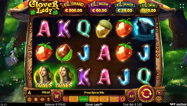 Clover Lady base game screenshot showing reels and features