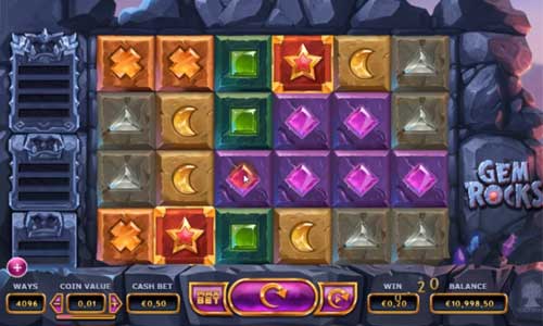Gem Rocks base game screenshot showing reels and features