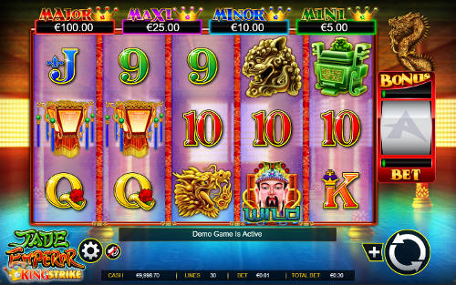 Jade Emperor base game screenshot showing reels and features