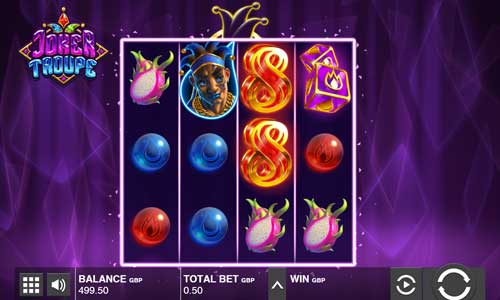 Joker Troupe base game screenshot showing reels and features