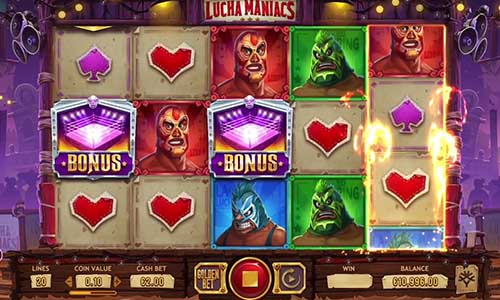 Lucha Maniacs base game screenshot showing reels and features