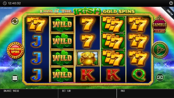 Luck O The Irish Gold Spins base game screenshot showing reels and features