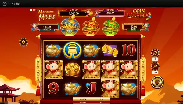Marvelous Mouse Coin Combo base game screenshot showing reels and features