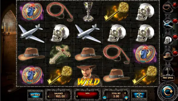 Max Dangerous and the Lost Relics base game screenshot showing reels and features