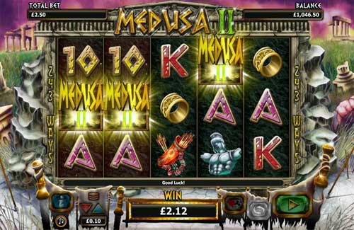 Medusa 2 base game screenshot showing reels and features