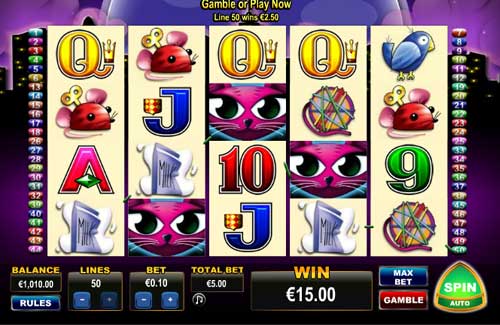 Miss Kitty base game screenshot showing reels and features