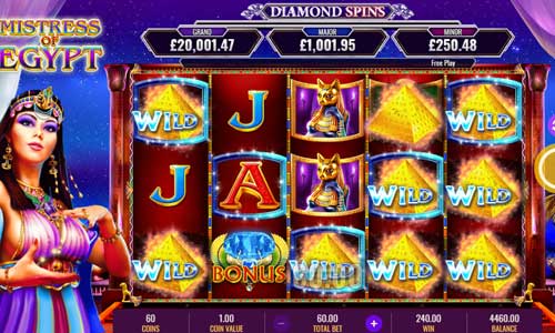 Mistress of Egypt Diamond Spins base game screenshot showing reels and features