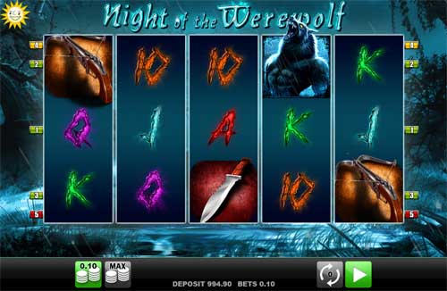 Night of the Werewolf base game screenshot showing reels and features