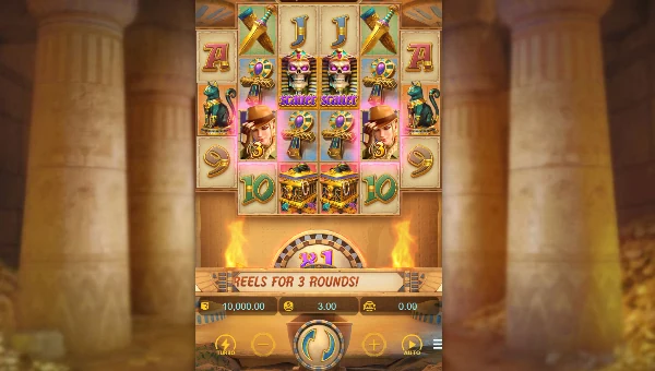 Raider Janes Crypt of Fortune base game screenshot showing reels and features