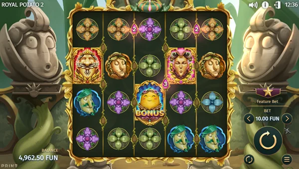 Royal Potato 2 base game screenshot showing reels and features