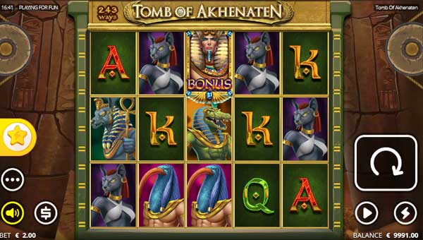 Tomb of Akhenaten base game screenshot showing reels and features
